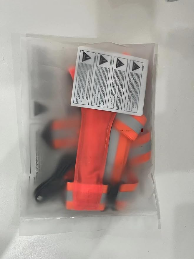 Simket Led Reflective Vest Running Gear, High Visibility Reflective Running Gear Rechargeable Adjustable Led Running Vest, Safety Night Running Gear for Men Women