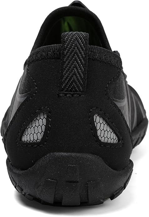 UBFEN Water Shoes for Kids Boys Girls Aqua Socks Barefoot Beach Sports Swim Pool Quick Dry Lightweight Toddler Little Big Kid