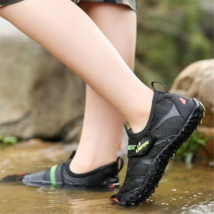 UBFEN Water Shoes for Kids Boys Girls Aqua Socks Barefoot Beach Sports Swim Pool Quick Dry Lightweight Toddler Little Big Kid