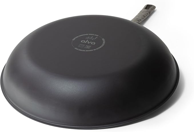 Alva Artist 9.5" Blue Carbon Steel Frying Pan – Pro-Grade Searing, Pre-Seasoned & Naturally Non-Stick, PFAS-Free – Heats 3× Faster Than Cast Iron – Oven, Grill & Induction Safe, Lightweight Design