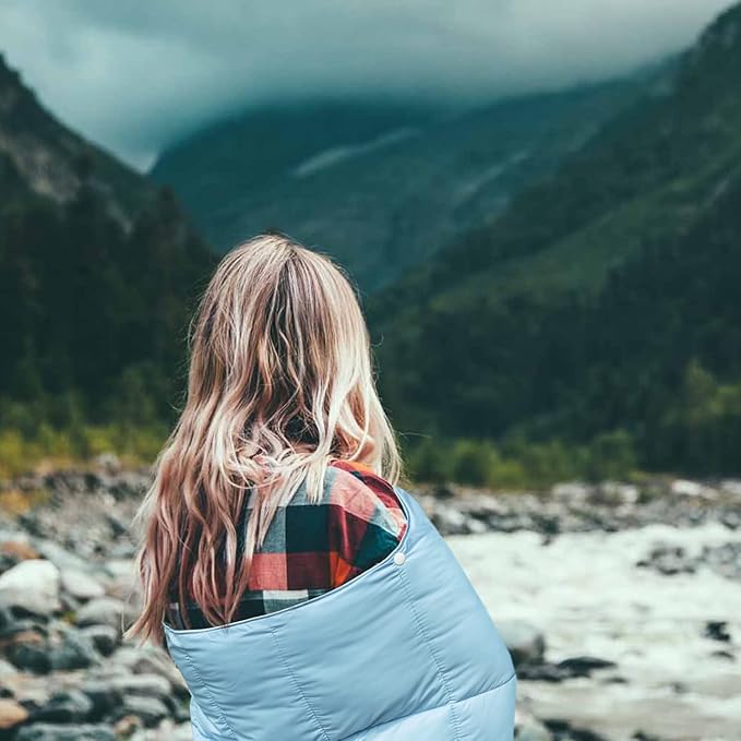 zzlamb Camping Blanket, Compact Lightweight Soft Puffy Blanket Water-Repellent, Packable Warm Quilt Down Alternative Picnic Hiking Backpacking Beach Travel RV Airplane Couch Car