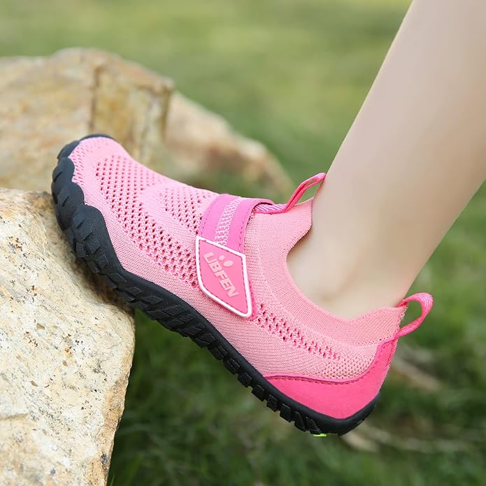 UBFEN Water Shoes for Kids Boys Girls Aqua Socks Barefoot Beach Sports Swim Pool Quick Dry Lightweight Toddler Little Big Kid