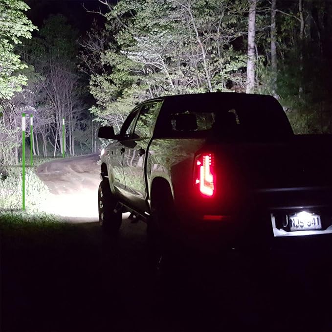 48-Inch Reflective Driveway Markers Driveway Poles for Easy Visibility at Night Driveway reflectors reflectors for Driveway 1/4 Inch Diameter Green, 50 Pack