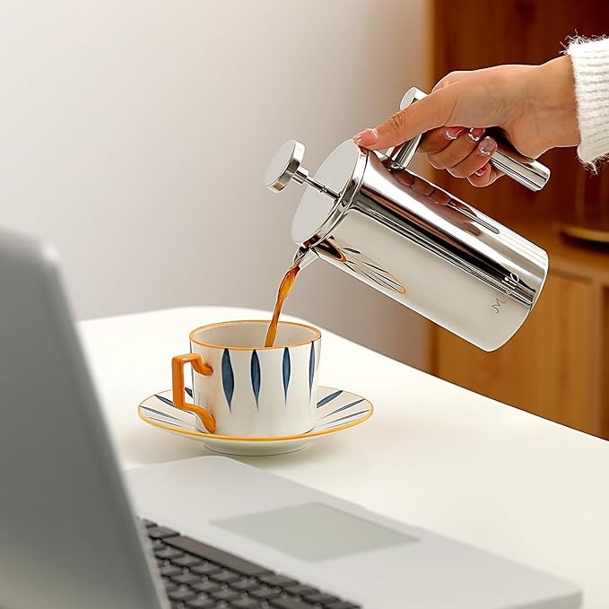 Small French Press Coffee Maker 600ml, Double-Wall Insulated French Press Coffee Press Stainless Steel for travel camping, Included 2 Extra Fliters and 1 Coffee Spoon (2-4cup, 20 OZ)