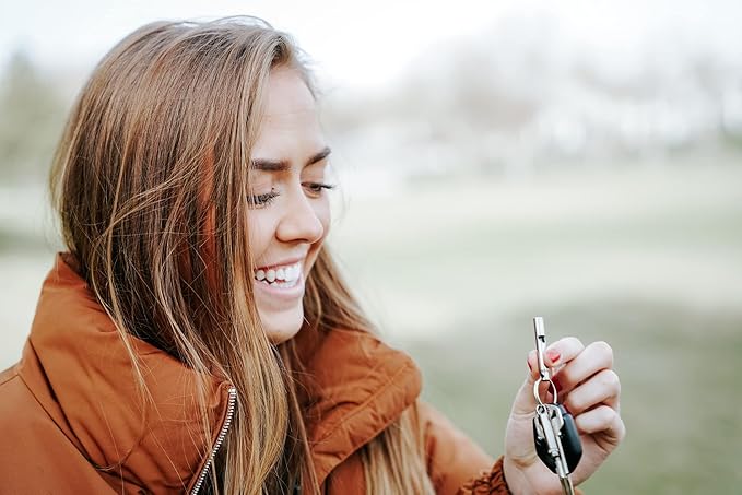 DAILYCARRYCO. TiWhistle - Titanium Emergency Whistle (Light Purple)