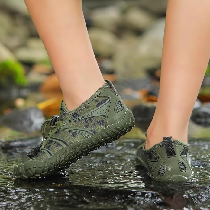 UBFEN Water Shoes for Kids Boys Girls Aqua Socks Barefoot Beach Sports Swim Pool Quick Dry Lightweight Toddler Little Big Kid