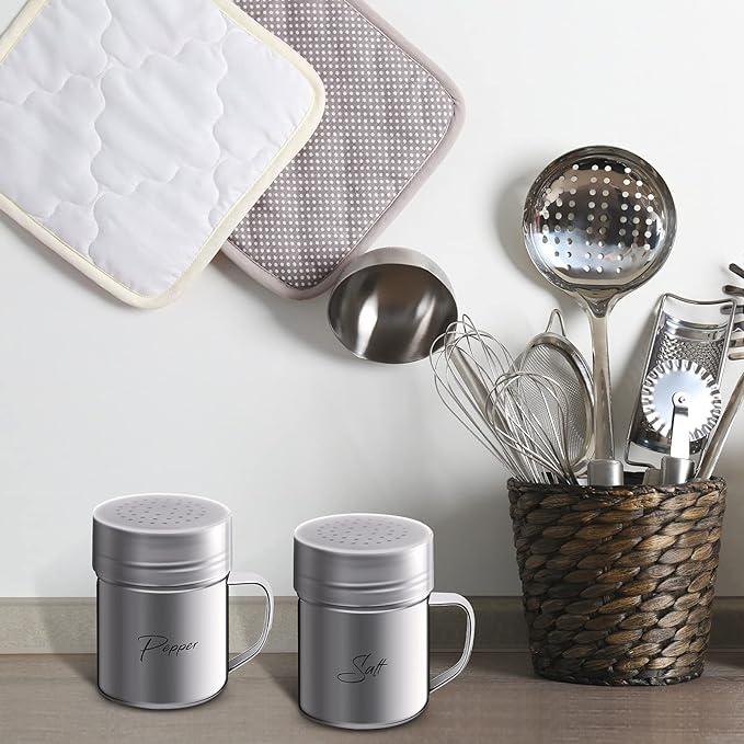 2-pack 13.5oz Stainless Steel Salt and Pepper Shakers with Lid and Handle Seasoning Dredge Shaker for Cooking Kitchen Baking Salt Candy