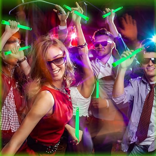 Sotiff 48 Pcs Bright 6 Inch Large Glow Sticks Bulk Emergency Glow in The Dark Sticks with 12 Hour Duration for Camping Hiking Outdoor Parties Activities Survival Storms Blackouts (Green)