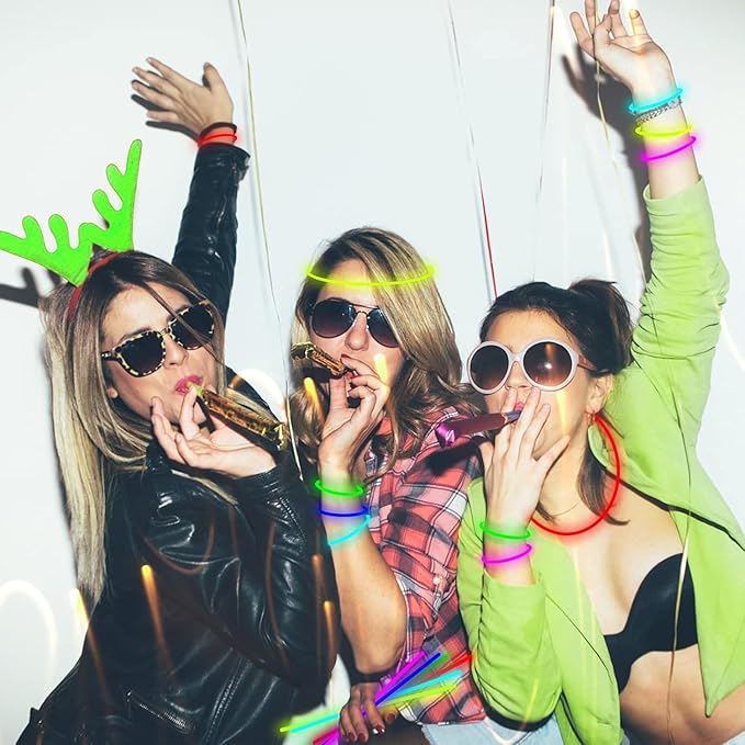 Glow Sticks, 1000 Pack 8" Glow in The Dark Light Up Sticks with 1000 Connectors for Festival Birthday Carnival Necklaces Bracelet (1000PACK)