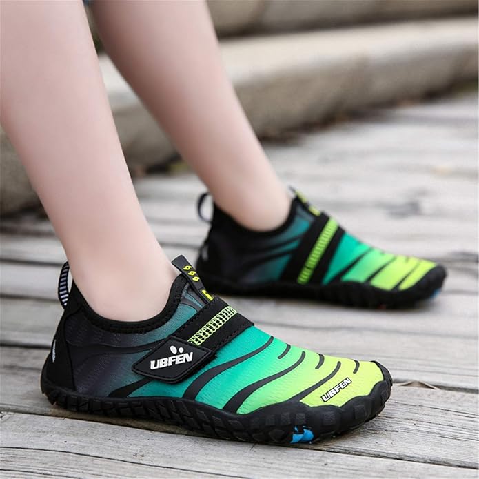 UBFEN Water Shoes for Kids Boys Girls Aqua Socks Barefoot Beach Sports Swim Pool Quick Dry Lightweight Toddler Little Big Kid