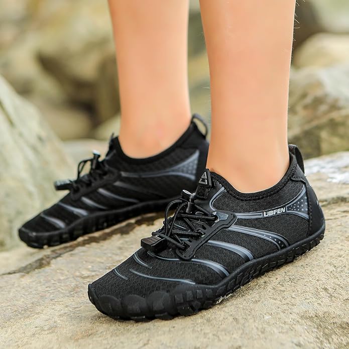 UBFEN Water Shoes for Kids Boys Girls Aqua Socks Barefoot Beach Sports Swim Pool Quick Dry Lightweight Toddler Little Big Kid