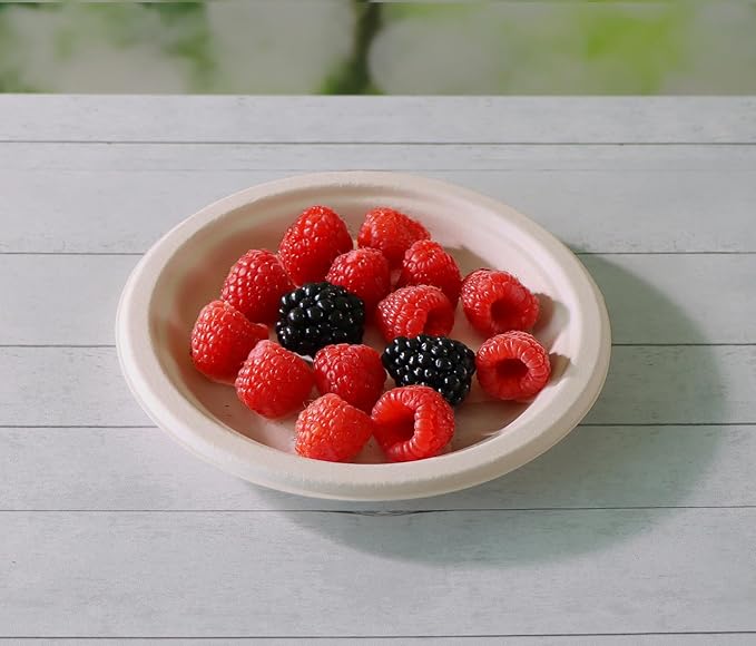 GreenWorks 100 Count 7“ Heavy-duty Compostable Plates, Unbleached Biodegradable Bagasse and Bamboo fiber Paper Plates