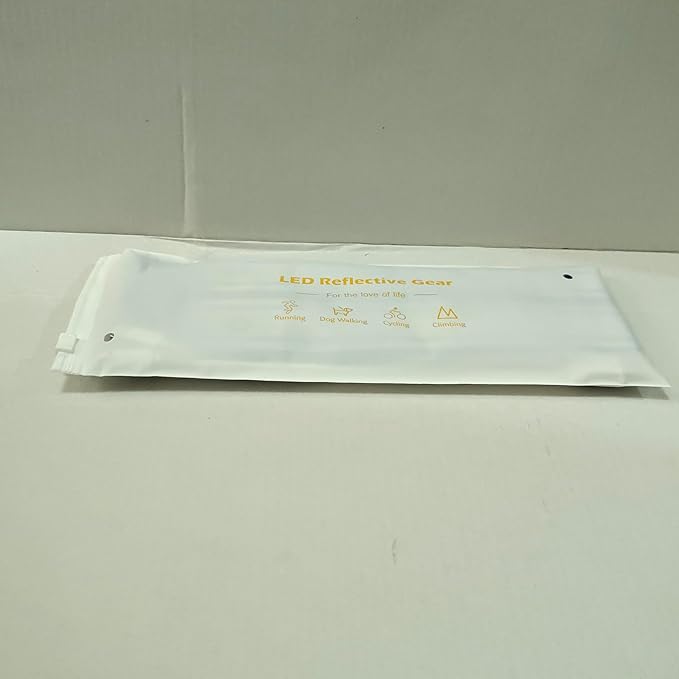 Light Up LED Armband for Running Walking at Night,Reflective Arm Bands for Runners,Rechargeable Jogging Lights,High Visibility Night Running Safety Gear Adjustable Running Women Men Kids