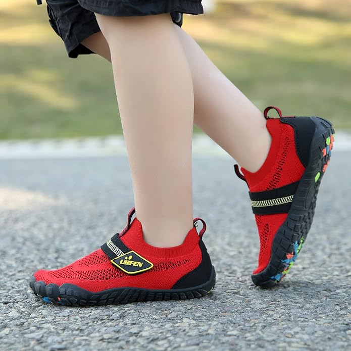 UBFEN Water Shoes for Kids Boys Girls Aqua Socks Barefoot Beach Sports Swim Pool Quick Dry Lightweight Toddler Little Big Kid