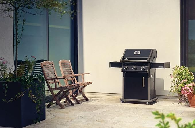 Napoleon Rogue 425 Natural Gas Grill, Black, Durable 3-Burner Outdoor BBQ