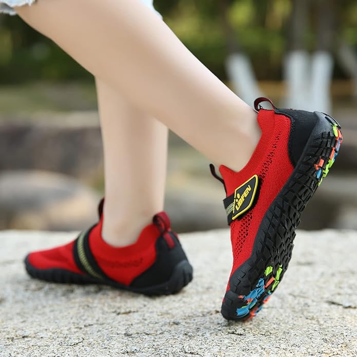 UBFEN Water Shoes for Kids Boys Girls Aqua Socks Barefoot Beach Sports Swim Pool Quick Dry Lightweight Toddler Little Big Kid