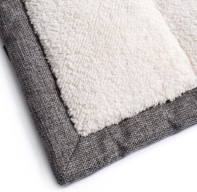 Outdoor Dog Bed, Portable Travel Mat, Rollup Pet Camping Gear, Crate Pad with Carry Handles for Large Dogs, Super Soft, Machine Washable, 42 * 28' Grey