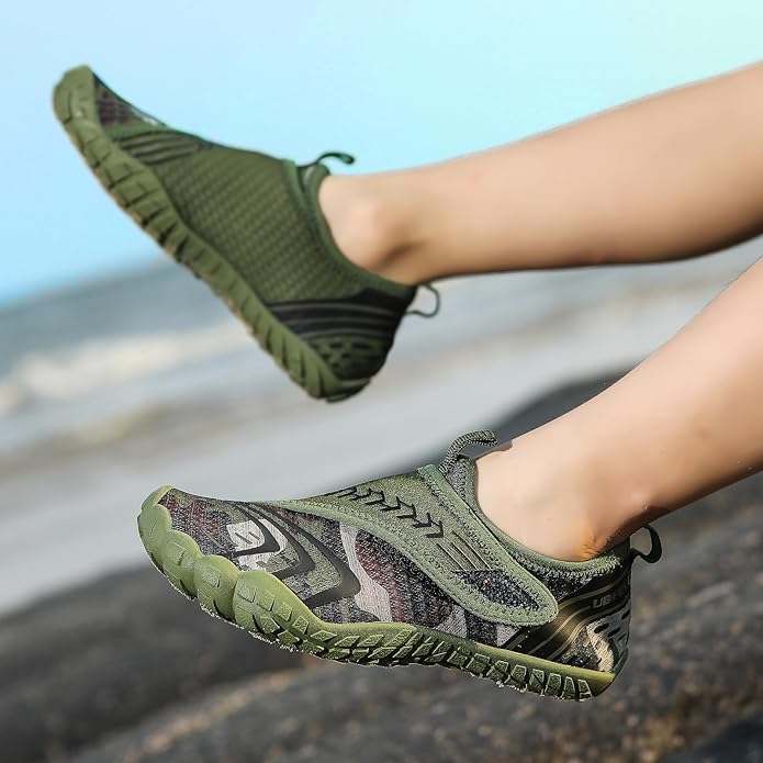 UBFEN Water Shoes for Kids Boys Girls Aqua Socks Barefoot Beach Sports Swim Pool Quick Dry Lightweight Toddler Little Big Kid