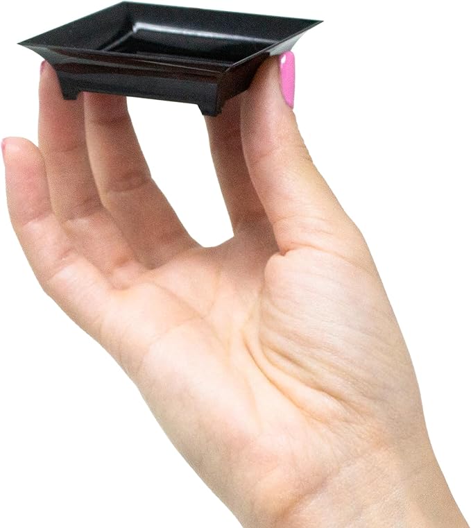 720 Pack Tiny Square Black Plastic Tray Mini Appetizer Plates for Party Mini Serving Tray Small Appetizer Serving Sauce Dish Black Disposable Dessert Plates for Weddings and Events CMJJ