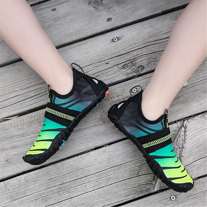 UBFEN Water Shoes for Kids Boys Girls Aqua Socks Barefoot Beach Sports Swim Pool Quick Dry Lightweight Toddler Little Big Kid