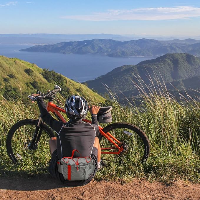 Reflective Hydration Backpack, Hydration Pack - Water Backpack with 2L/3L Hydration Bladder, Essential for Festivals - Rave Hydration Pack for Hiking, Running, Cycling, and Festivals