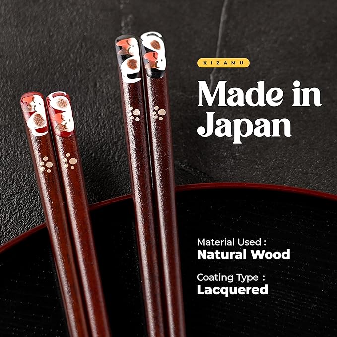 Nemuri Neko Hand-Painted Chopsticks, Traditional Aizu Maki-e Craft, Natural Wood, Wakasa Lacquer Finish Wood Gift Box Made in Japan (Black)