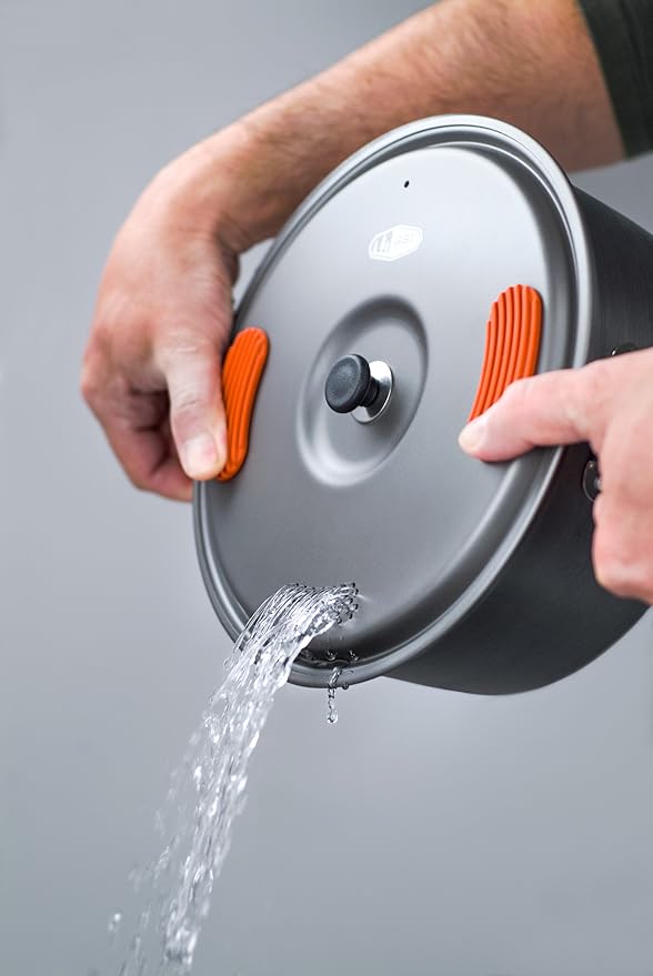 GSI Outdoors Halulite Aluminum Pot, Lightweight Hard Anodized Aluminum Camp & Backpacking Cookware with Lid & Folding Handle