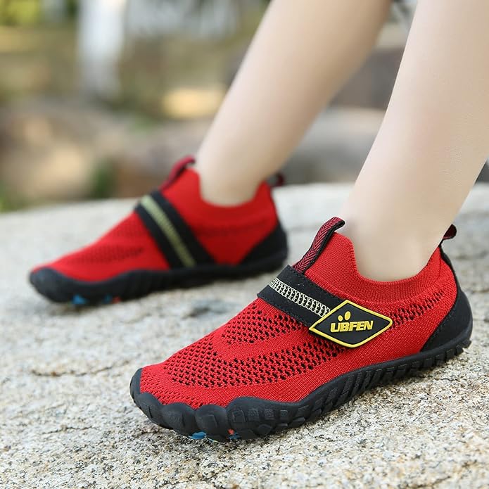 UBFEN Water Shoes for Kids Boys Girls Aqua Socks Barefoot Beach Sports Swim Pool Quick Dry Lightweight Toddler Little Big Kid