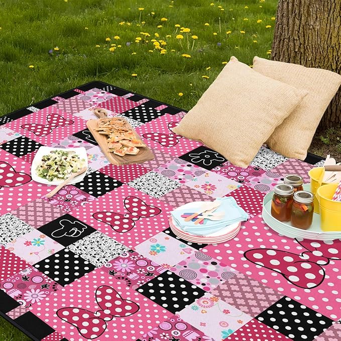 Pink Picnic Blankets Waterproof Foldable, 60″X80″ Checkered Thick Picnic Mat Outdoor Blanket for Grass, Cute Beach Blanket Sandproof Picnic Accessories for Camping Party Park Girls Gifts