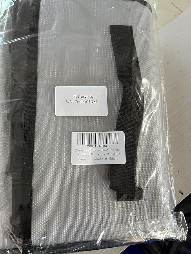 Zeee Lipo Fireproof Safe Bag - Large Capacity Storage Guard Pouch for Charging - 10 Cell Adjustable (10.6x6.7x6.7in)