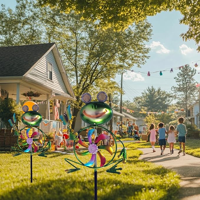 Frog Garden Decor Wind Spinners Outdoor, Garden Solar Lights Decorative Wind Sculpture Spinner Windmills for Patio Pathway Lawn Ornaments, Christmas Outdoor Frog Decor Gifts for Women Mom.