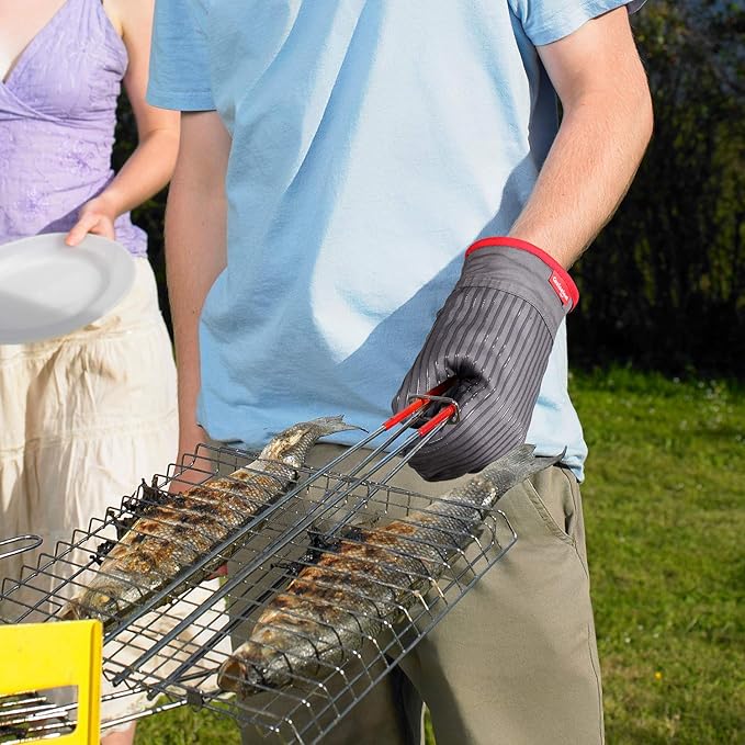 Oven Mitts and Pot Holders Set, Hot Pads for Kitchen Cooking Grill, 500℉ Heat Resistant Oven Mit, Pure Cotton and Terrycloth Lining, Heavy Duty Thick Oven Gloves Grey, 4-Piece Set