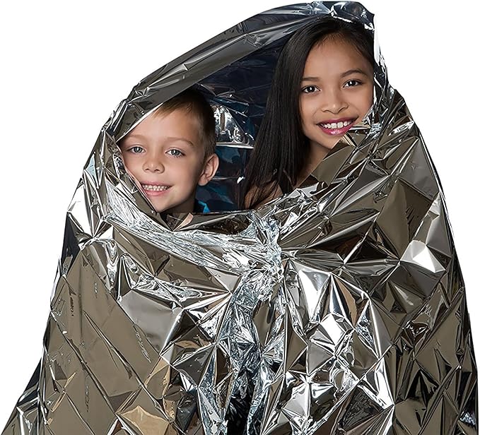Emergency Foil Blanket, Survival Thermal Mylar Blankets Individually Packaged Perfect for Outdoors, Hiking, Survival, Marathons or First Aid (Silver (6 Pack))