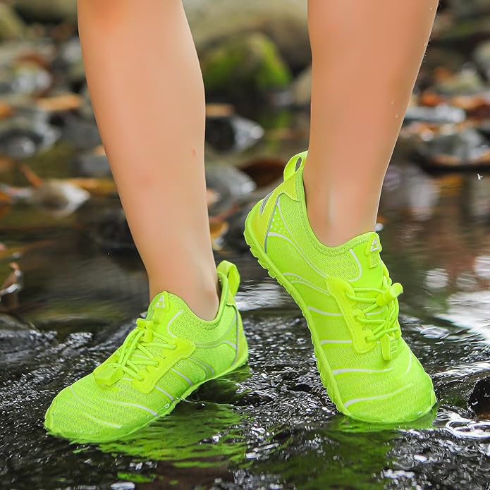 UBFEN Water Shoes for Kids Boys Girls Aqua Socks Barefoot Beach Sports Swim Pool Quick Dry Lightweight Toddler Little Big Kid