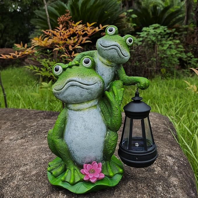 VKX Solar Garden Frog Statues with LED Lantern, Resin Outdoor Statues, Figurine Light,Cute Decoration, Outdoor Decor for Porch Patio, Yard Lawn, Housewarming Gift