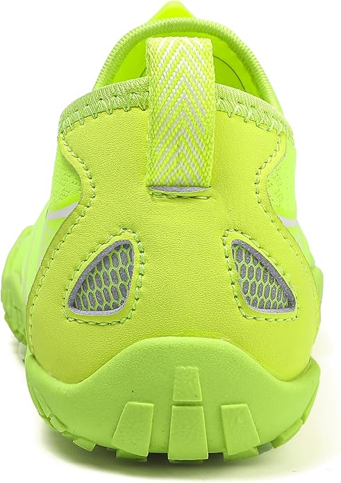 UBFEN Water Shoes for Kids Boys Girls Aqua Socks Barefoot Beach Sports Swim Pool Quick Dry Lightweight Toddler Little Big Kid