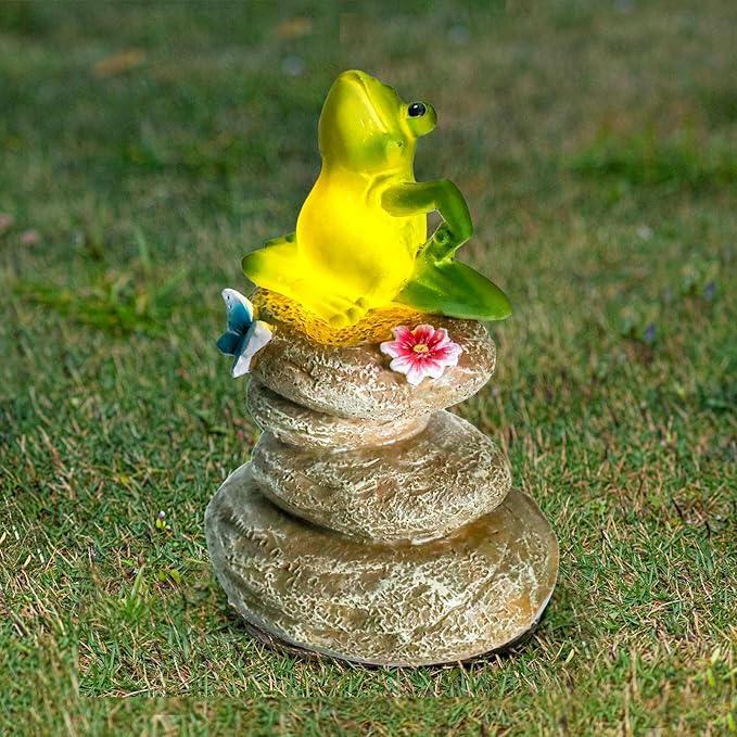 Solar Garden Statues Outdoor Frog Decor, Garden Sculptures Stones Solar Statue Novelty Yoga Frog Figurine Decoration for Patio Yard Porch Art Home Decor