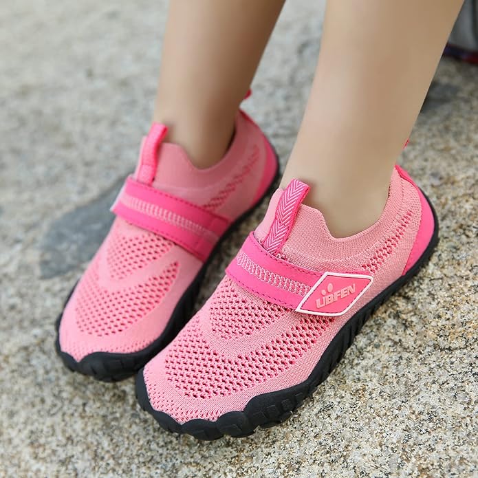 UBFEN Water Shoes for Kids Boys Girls Aqua Socks Barefoot Beach Sports Swim Pool Quick Dry Lightweight Toddler Little Big Kid