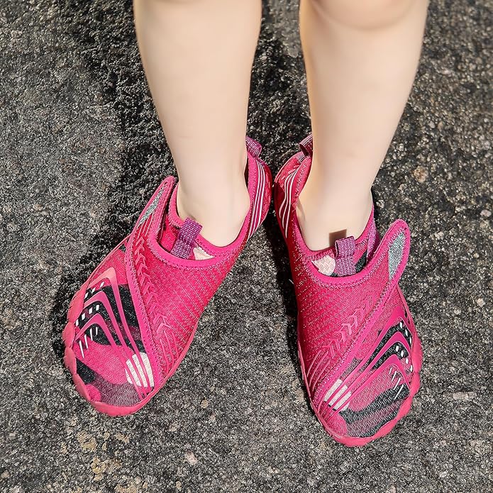 UBFEN Water Shoes for Kids Boys Girls Aqua Socks Barefoot Beach Sports Swim Pool Quick Dry Lightweight Toddler Little Big Kid