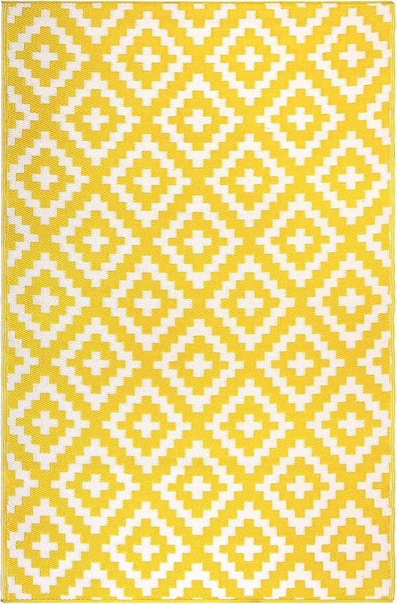 FH Home Outdoor Rug - Waterproof, Fade Resistant, Reversible - Premium Recycled Plastic - Geometric - Porch, Deck, Balcony, Mudroom, Laundry Room, Patio - Aztec - Yellow & White Crease Free - 3 x 5 ft