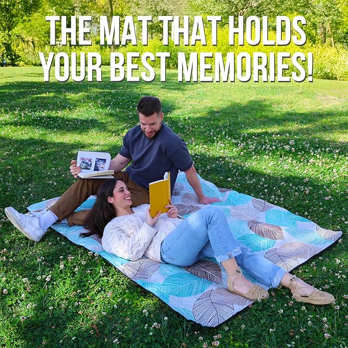 Picnic Blanket Waterproof Foldable – 2-in-1 Picnic Mat and Bag, Large Outdoor Beach Mat, Compact & Portable Picnic Blankets for Travel, Camping, Park, or Family Use (Red)