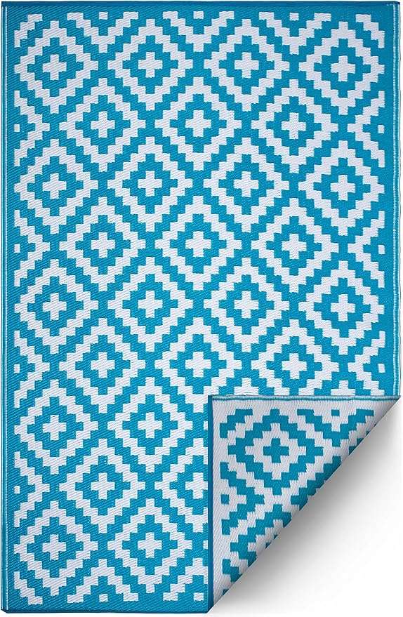 FH Home Outdoor Rug - Waterproof, Fade Resistant, Reversible - Premium Recycled Plastic - Geometric - Patio, Deck, Porch, Balcony, Laundry Room - Aztec - Teal & White Crease Free - 4 x 6 ft